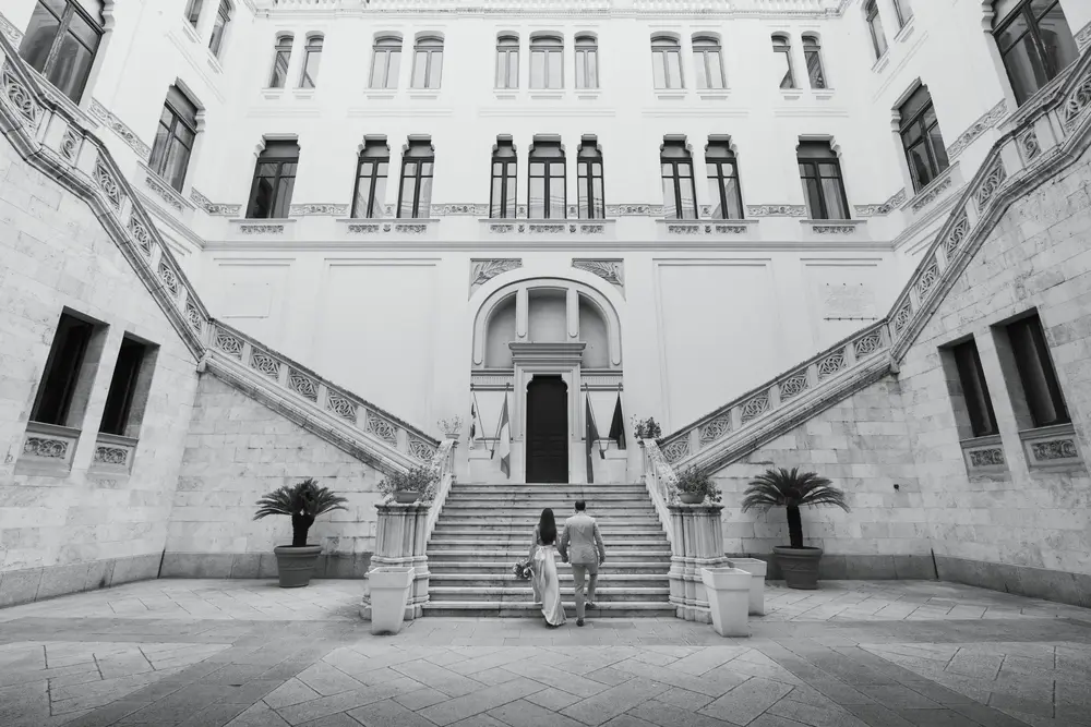 Tim Rees — villa staircase bw